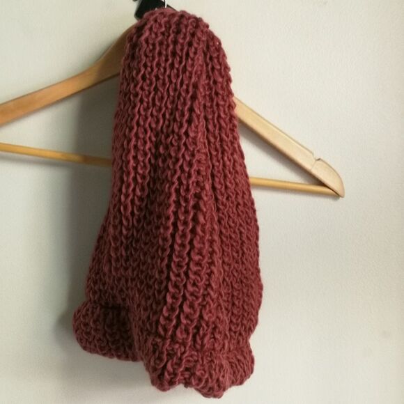 Lot of 2 Pink & Burgundy Chunky Knit Infinity Scarves NWT - Picture 3 of 10